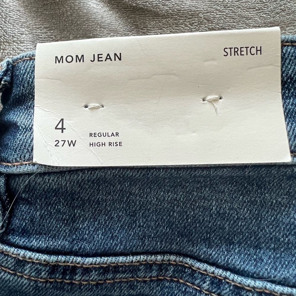 Juniors size 4 AE jeans
